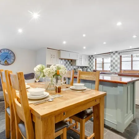 בית נופש 2 Bed In Oc-w003 וויטבי