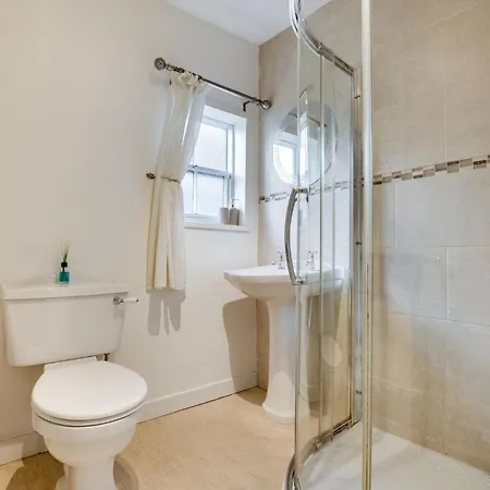 Дом отдыха 2 Bed In Oc-w003 *