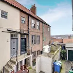 2 Bed In Oc-w003 Holiday home *
